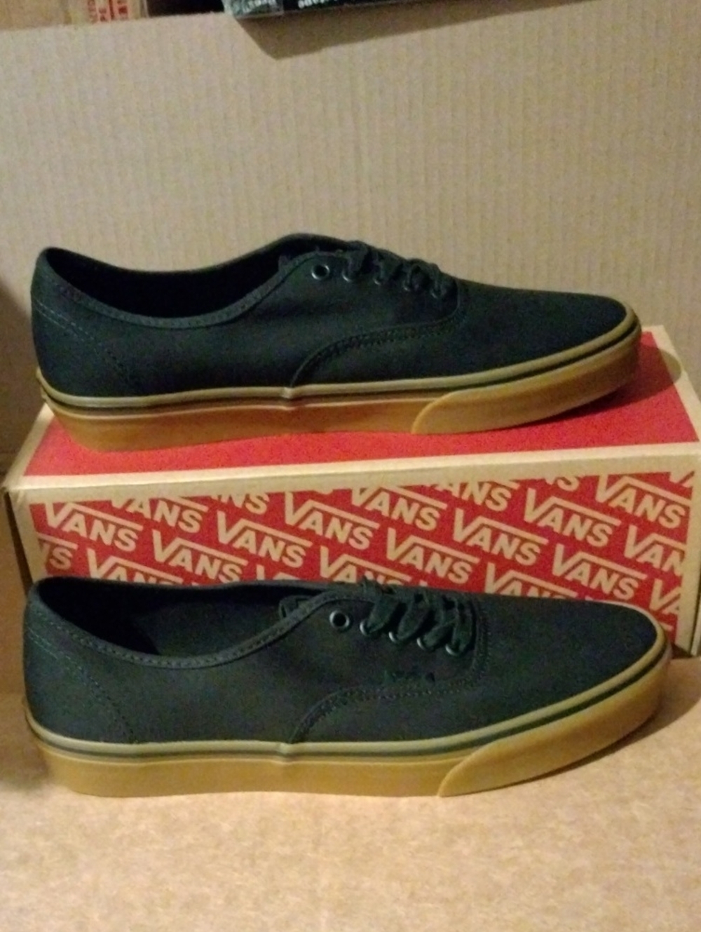 Vans Men’s Authentic Black/Black/Gum - Picture 2 of 4